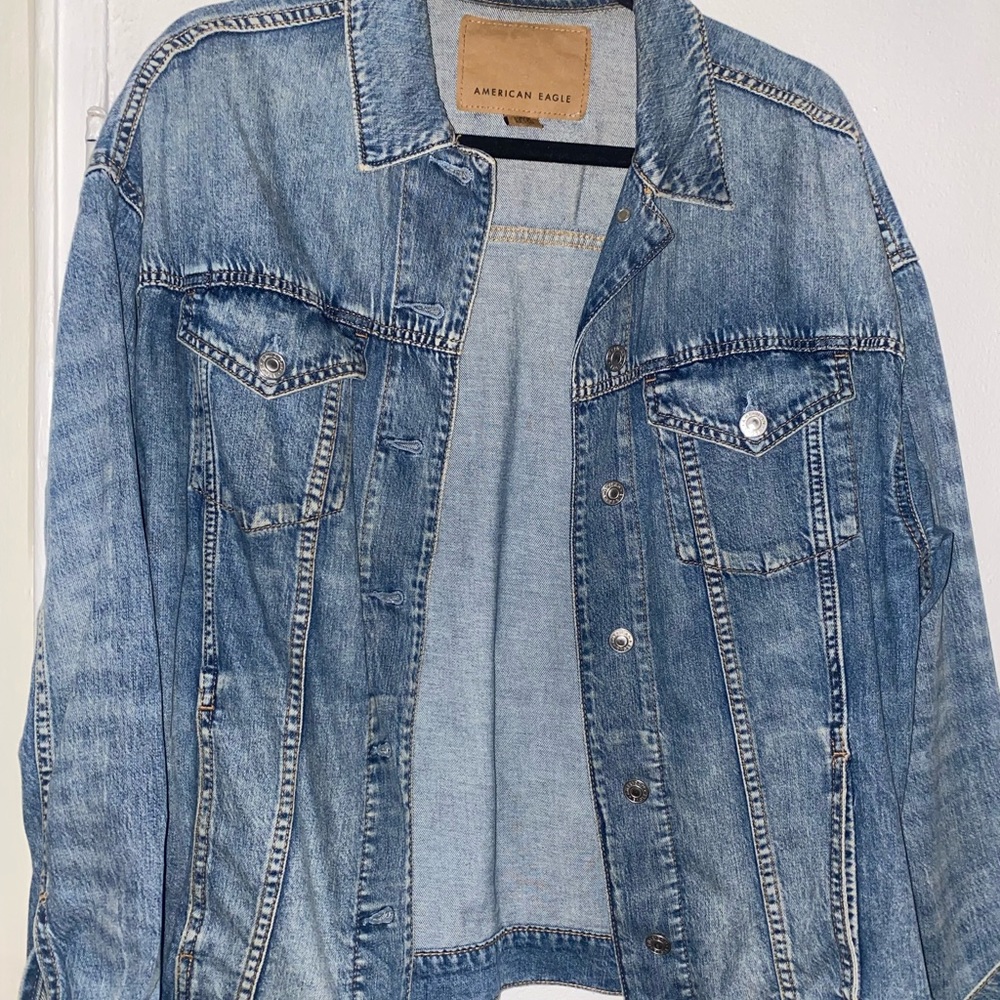 Boyfriend fit denim jacket